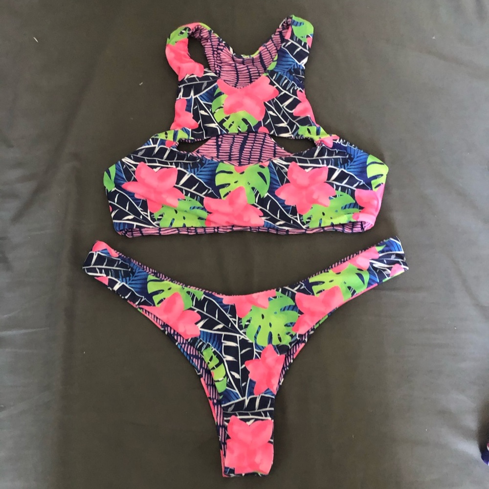 Moana Bikini Midnight mocha set